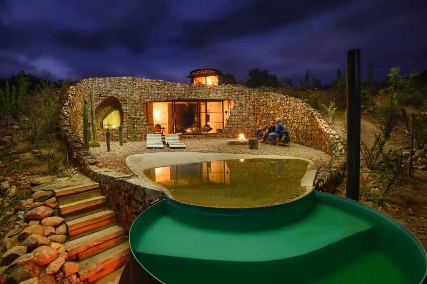 Aardts Nightfall Cabin exterior with hot tub