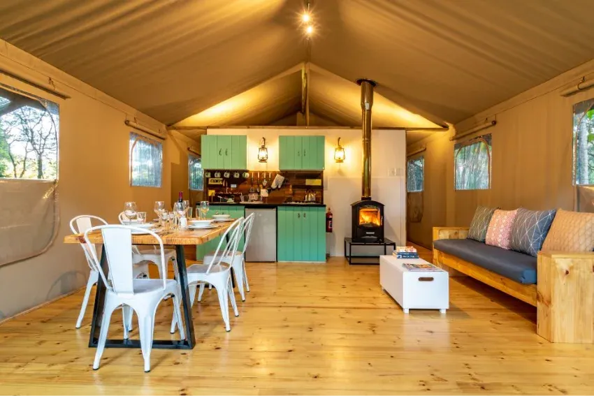 Living area at AfriCamps at De Pakhuys