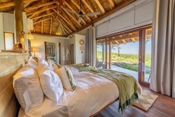 Buffalo Ridge Safari Lodge bedroom