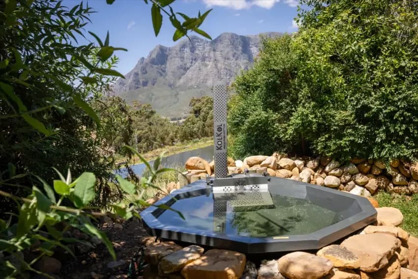 Camissa Farm hot tub with mountain views