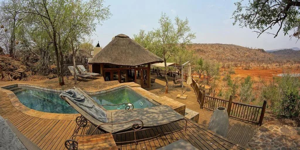 Etali Safari Lodge swimming pool