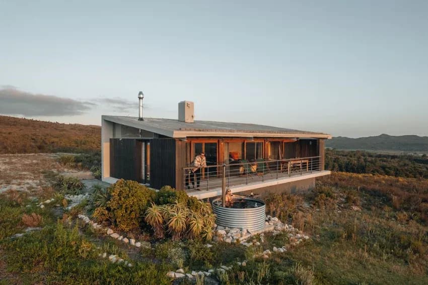 Wood-fired hot tub at Fynbos Suites at Farm 215
