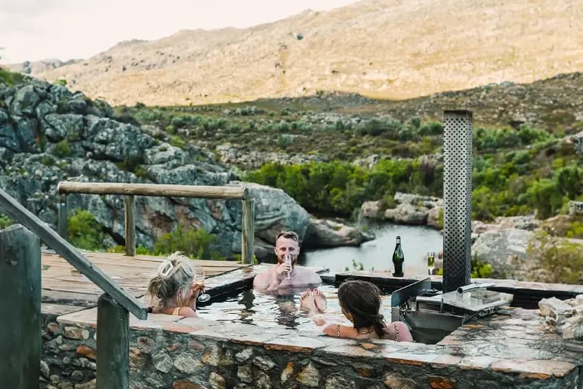 GlenDonald Cottage wood-fired hot tub