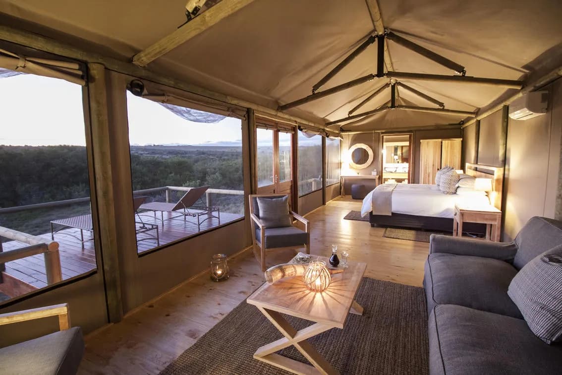 Luxury safari tent at Hlosi Game Lodge