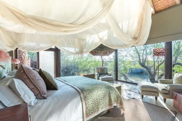 Suite accommodation at Last Word Makanyane