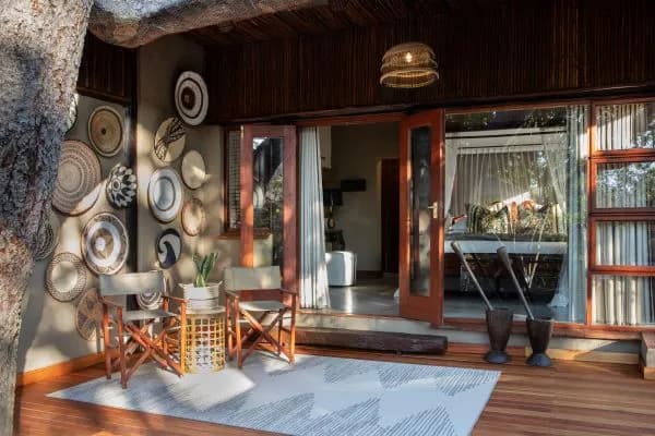 Ndlovu Safari Lodge image