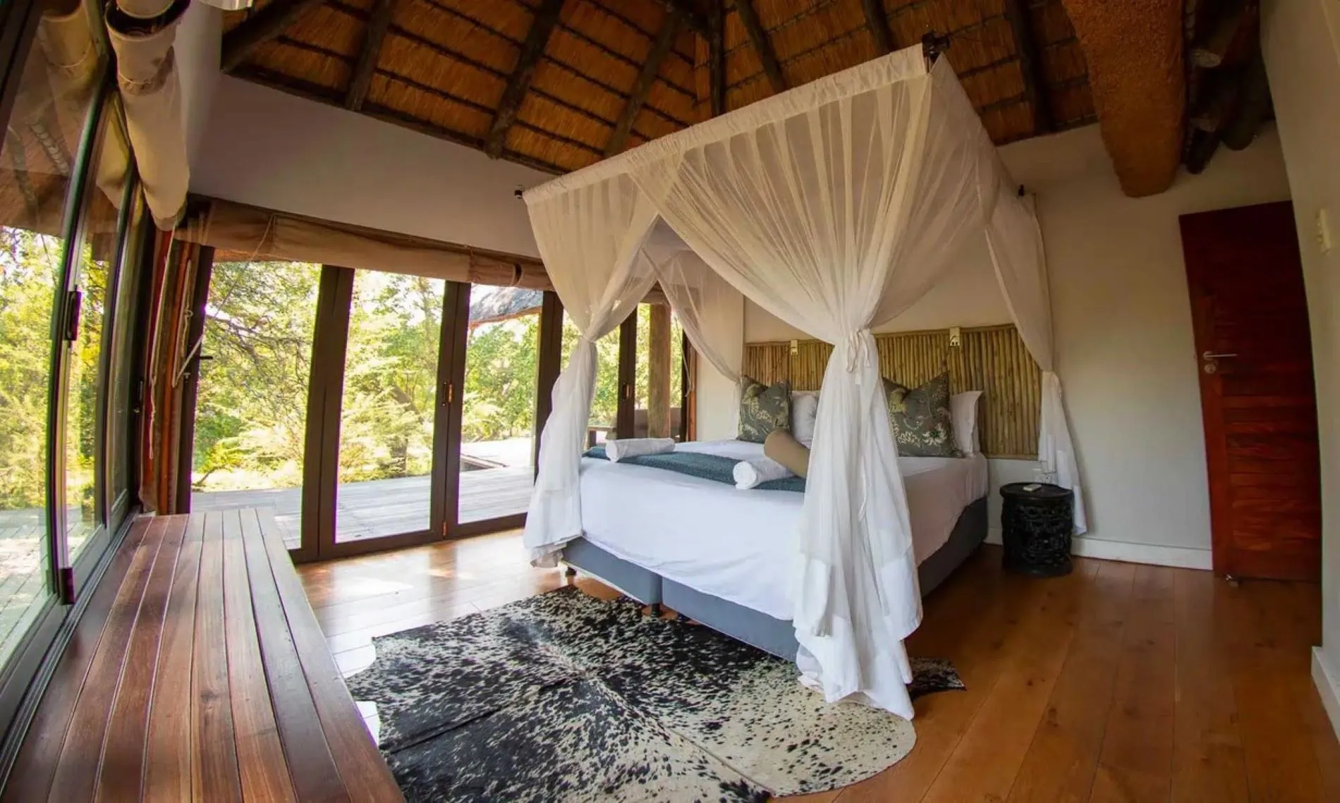 Rhino River Lodge – The Homestead banner