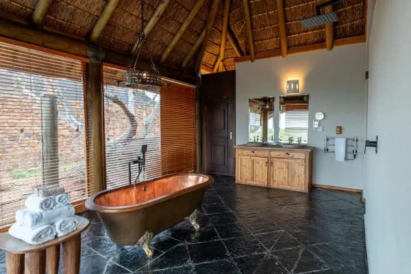 Sediba Luxury Safari Lodge bathroom