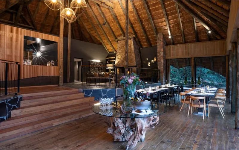 Shamwari Bayethe Tented Lodge bar and lounge