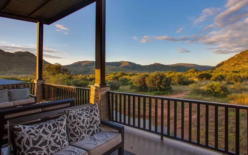 Viewing deck at Shepherd's Tree