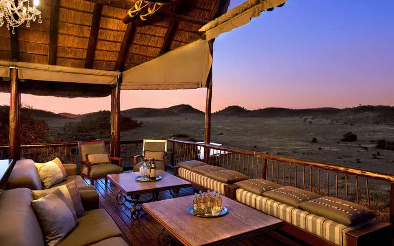 Outdoor deck at Tshukudu Bush Lodge