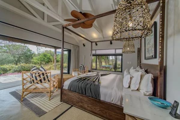 Valley Lodge romance suite