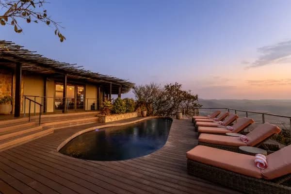Zulu Rock Lodge pool area